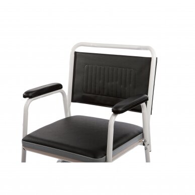 COMMODE WITHOUT WHEELS 3 COMMODE WITHOUT WHEELS 3